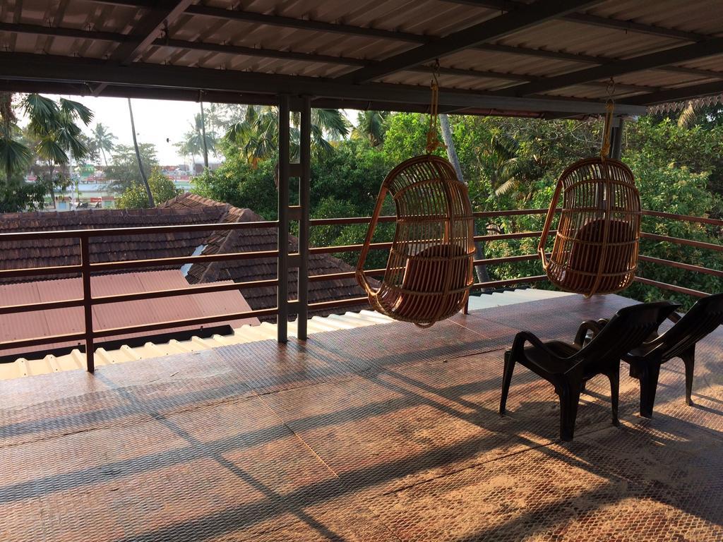 Thoms Beach Homestay Alappuzha Экстерьер фото