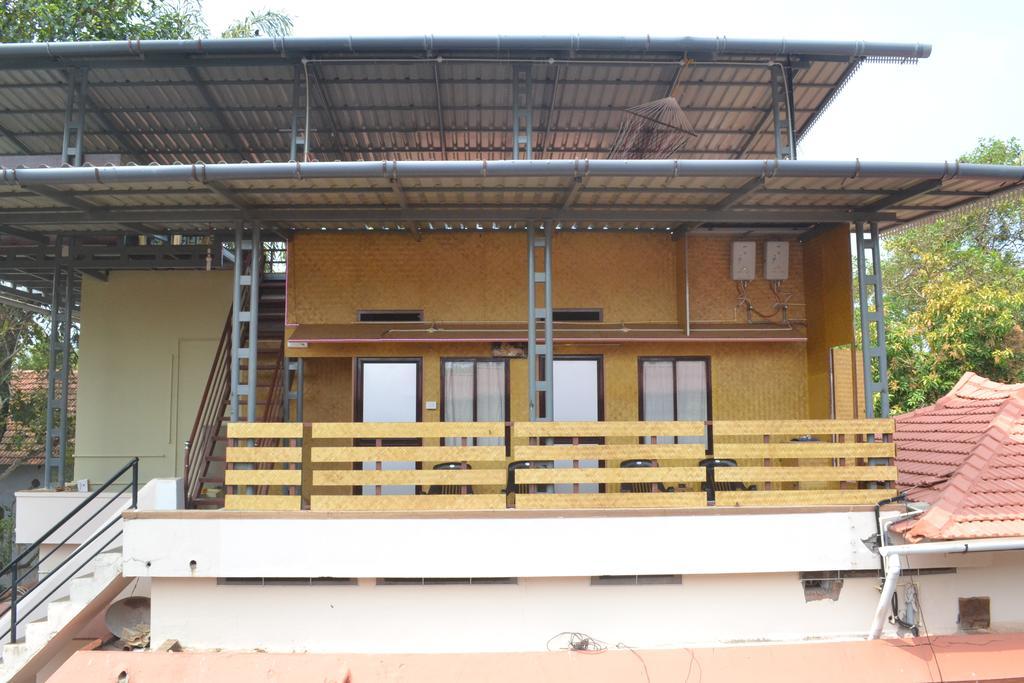 Thoms Beach Homestay Alappuzha Экстерьер фото