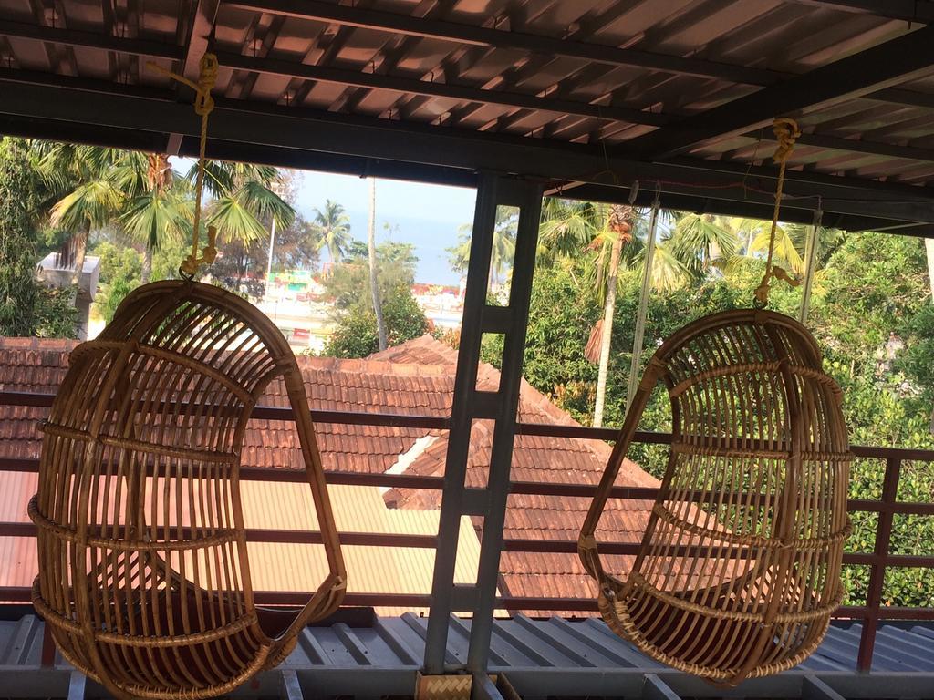 Thoms Beach Homestay Alappuzha Экстерьер фото