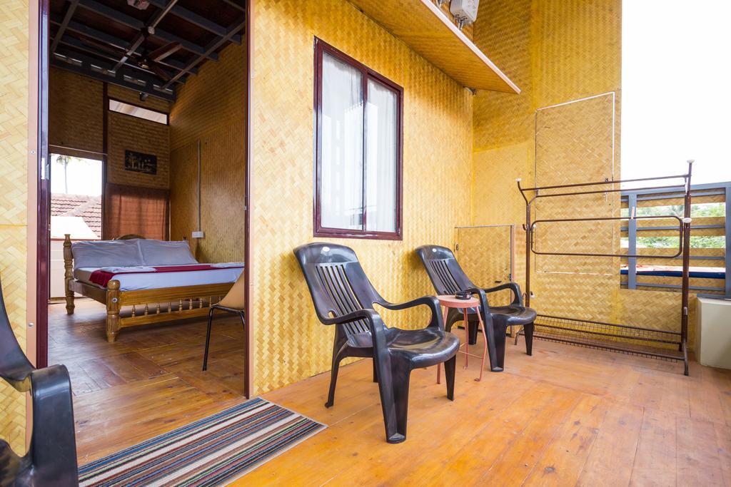 Thoms Beach Homestay Alappuzha Экстерьер фото