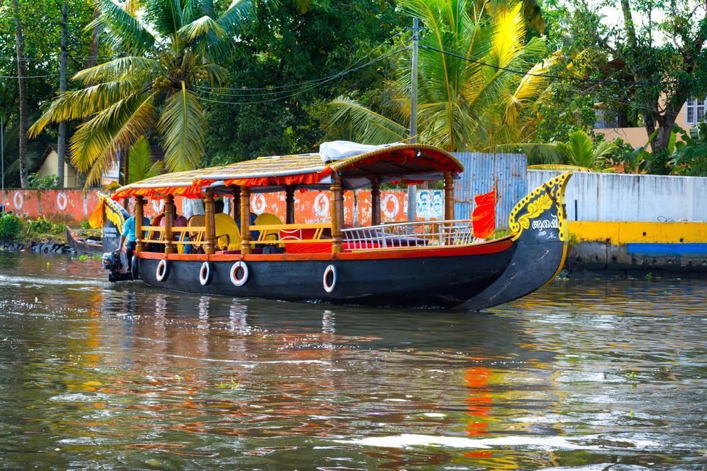 Thoms Beach Homestay Alappuzha Экстерьер фото